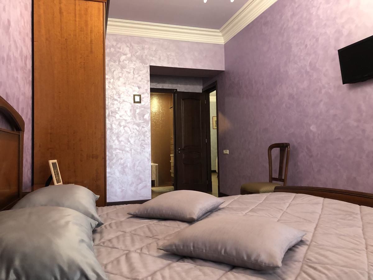 Отели типа «постель и завтрак» 8th Floor B&B Ереван-20