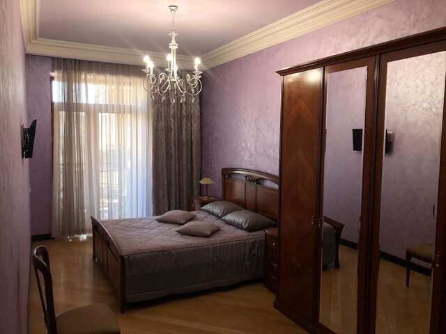Отели типа «постель и завтрак» 8th Floor B&B Ереван-3